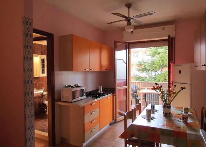 Comfy In A Charming 아파트 *